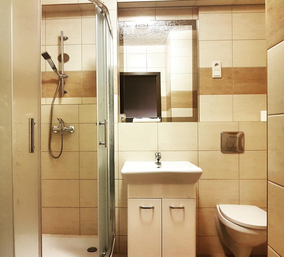 Zajazd Zlota Rybka Andrychow Bagian luar foto